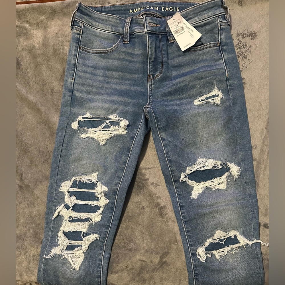 Cozy Next Level Stretch Distressed Patched midrise Jegging, size 4 regular
